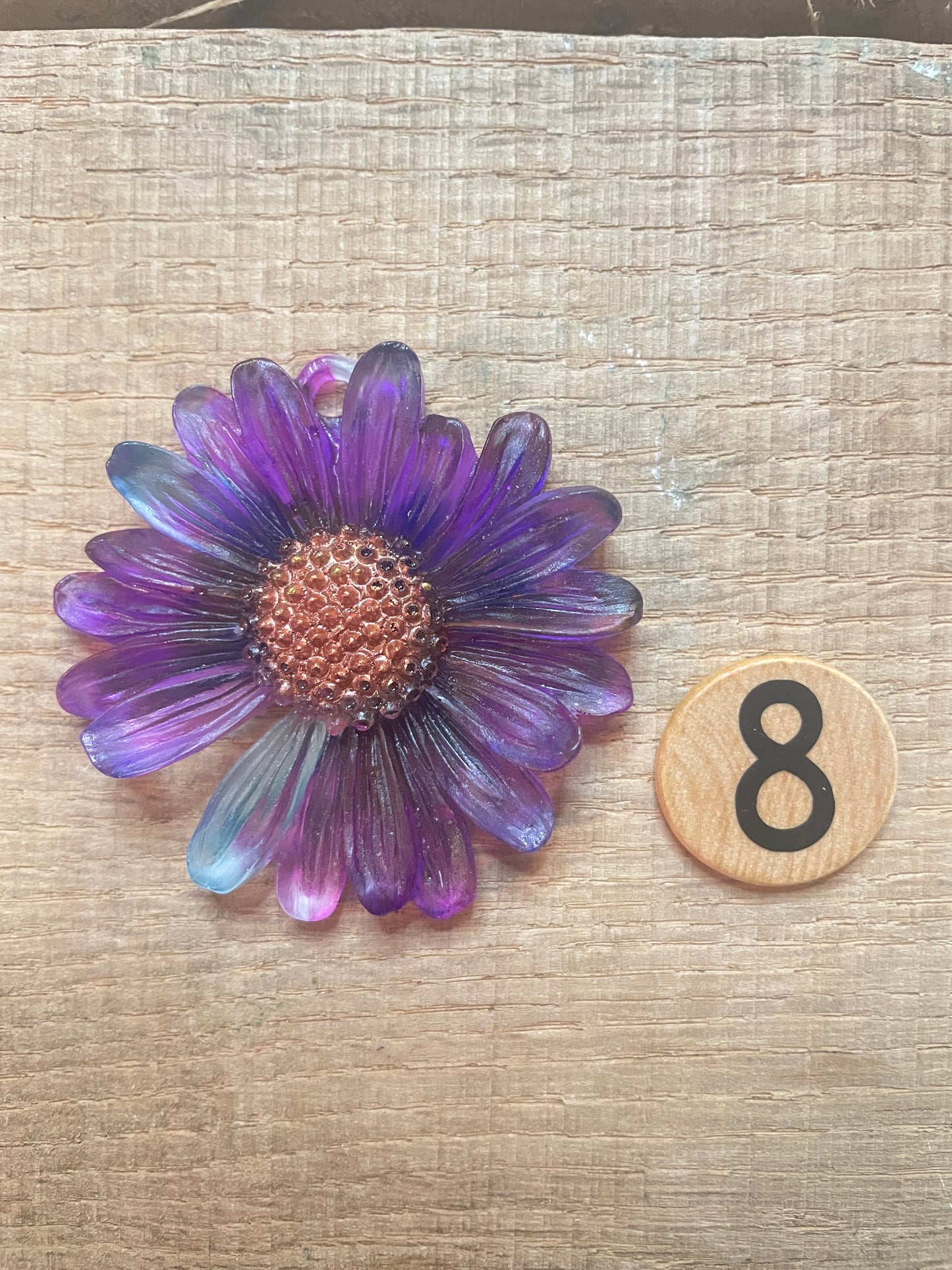 Resin Flower – Necklace or Keychain