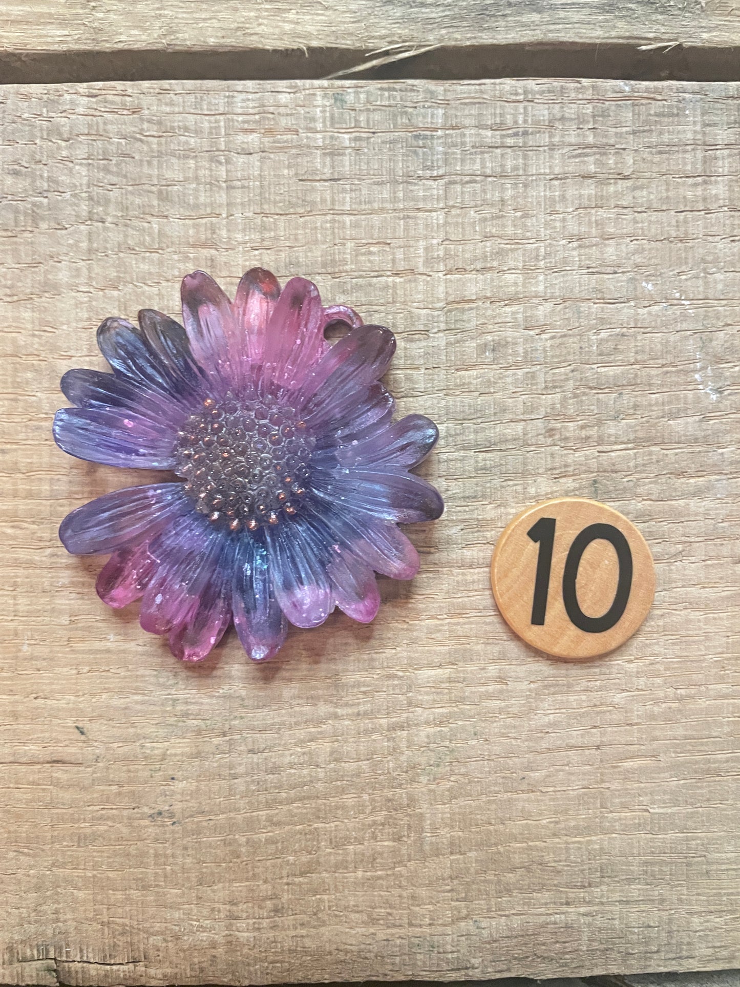 Resin Flower – Necklace or Keychain