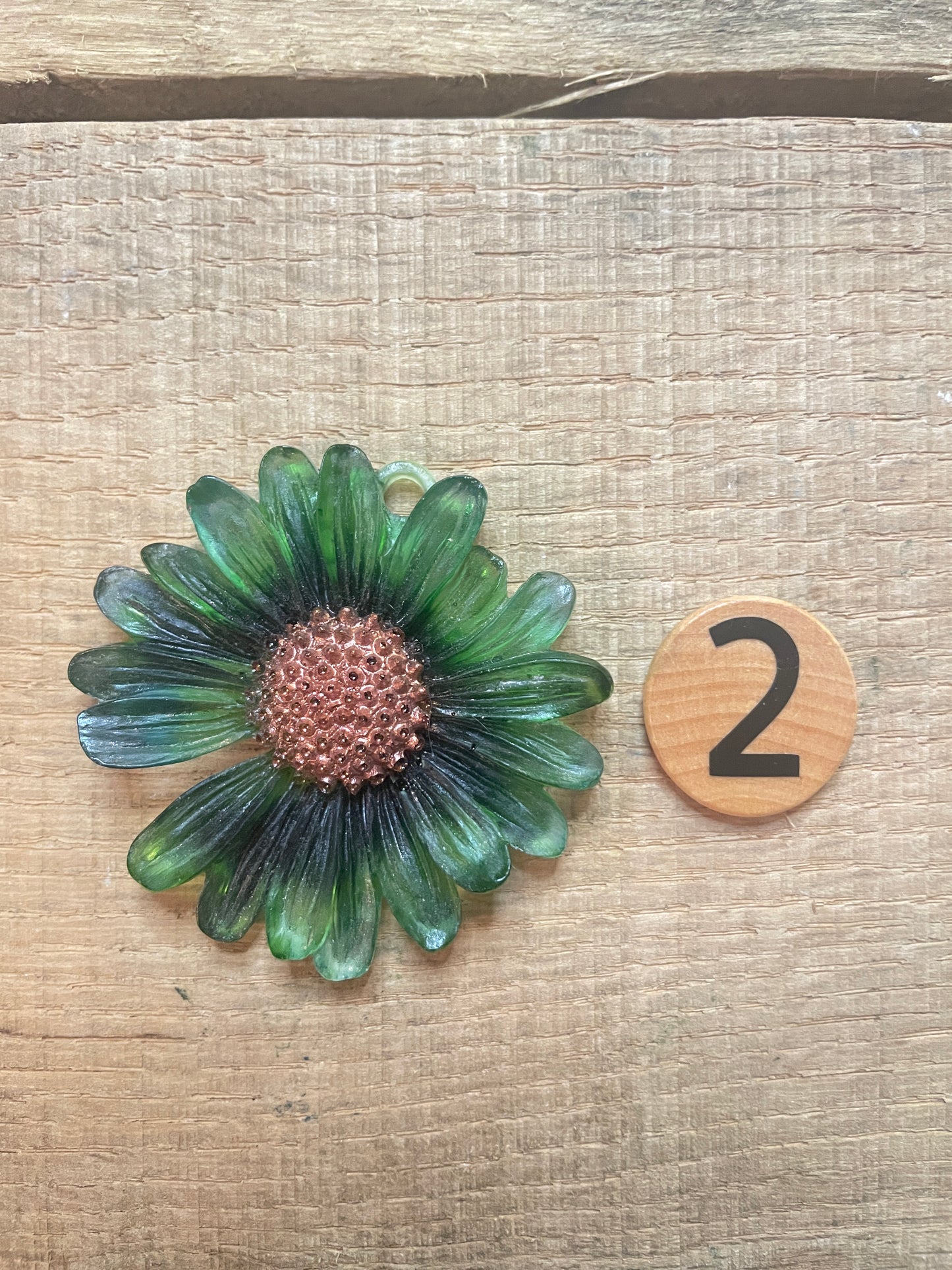 Resin Flower – Necklace or Keychain