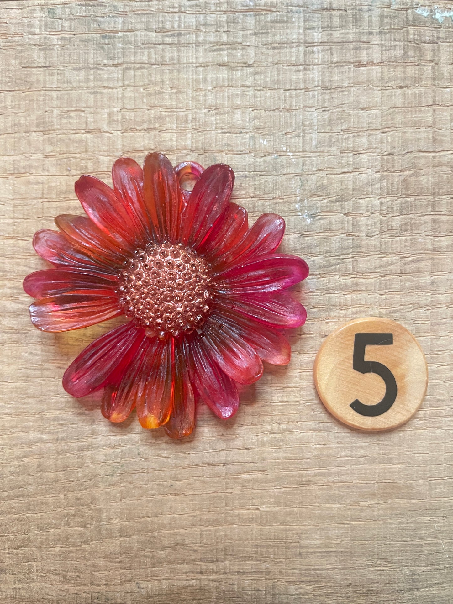 Resin Flower – Necklace or Keychain