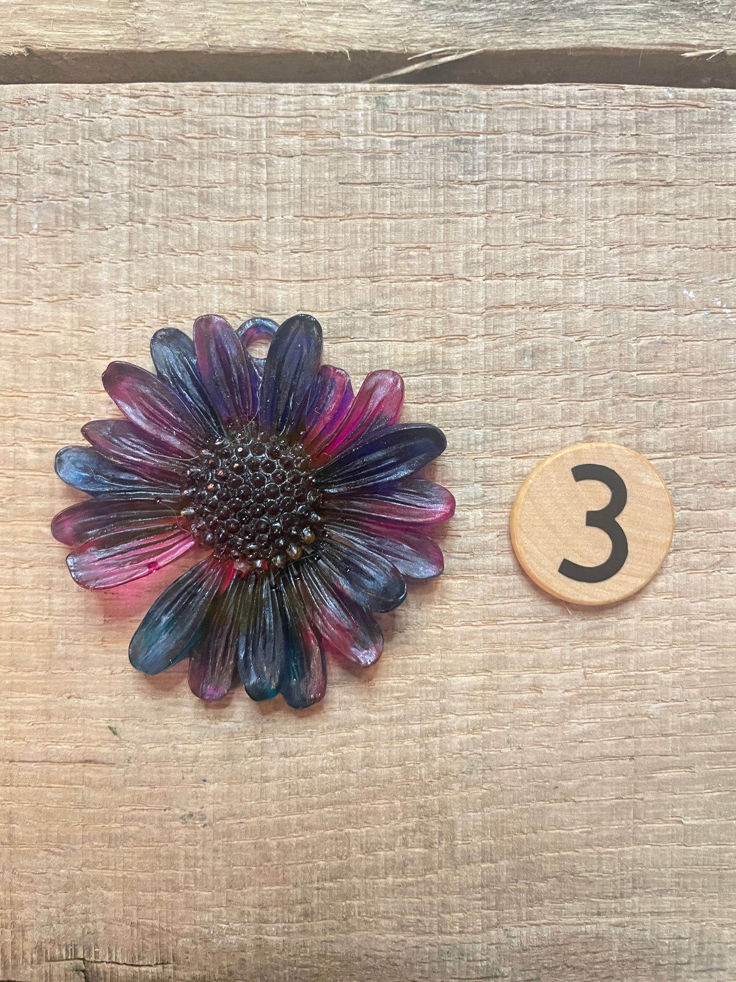 Resin Flower – Necklace or Keychain